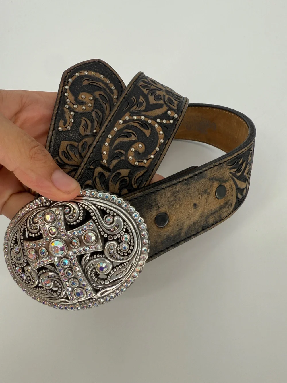 Justin Boots Leather Belt With Cross Buckle